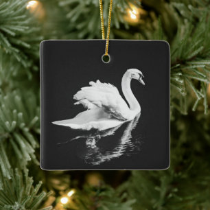 Swan Swimming Black en White Keramisch Ornament