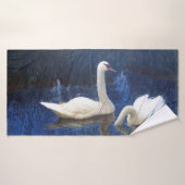 Swans in Reeds, Bruno Liljefors Badhanddoek (Badhanddoek)