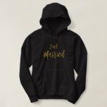 Sweat - shirt à capuche de la typographie Gold Foi<br><div class="desc">Juste marié Sweat - shirt à capuche de la typographie Gold Foil pour un nouveau marié sur sa lune de miel.</div>