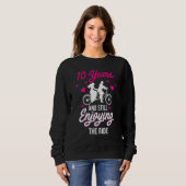 Sweatshirt 10ème 10 Anniversaire Mariage Profitant De Funny H (Devant entier)