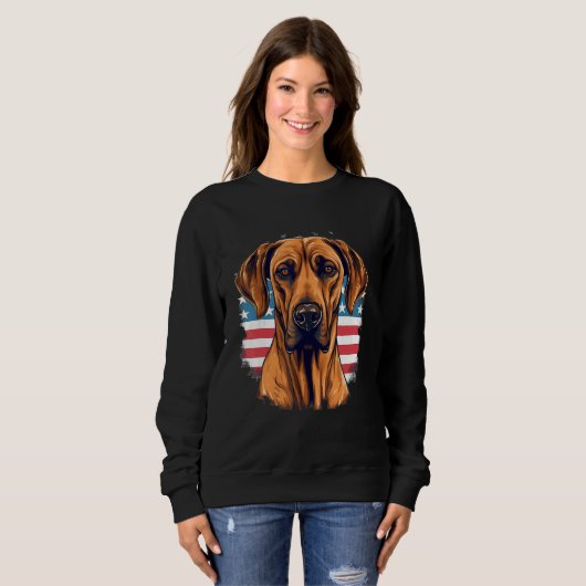 Sweatshirt 4th Of July US Flag Rhodesian Ridgeback Dog (Devant entier)