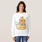 Sweatshirt A capybara is taking a bath in a Japanese bath. Th (Devant entier)