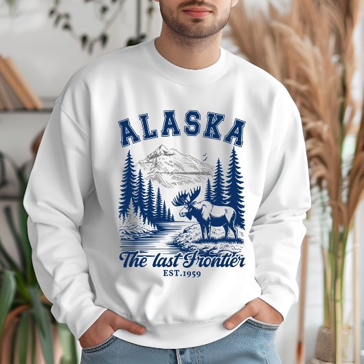 Sweatshirt Alaska Nature Escape with Moose