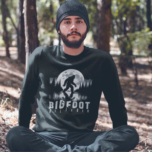 Sweatshirt Bigfoot Believer, Sasquatch Fans & Cryptid Enthu