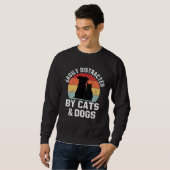 Sweatshirt Ca For Women Easily Distracted By Cats And Dogs Mo (Devant entier)