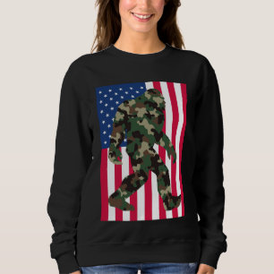 Sweatshirt Camo Bigfoot Sasquatch