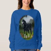 Sweatshirt Cheval de l'Arabe Noir dans la prairie de printemp (Devant)