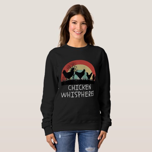 Sweatshirt Chicken Whisperer with Retro Sunset  Backyard Chic (Devant entier)