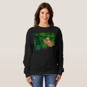 Sweatshirt Cute Sloth Hanging Out in a Tropical Forest in Pal (Devant entier)