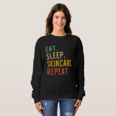 Sweatshirt Eat Sleep Skincare Repeat Beauty Spa Esthetician V (Devant entier)