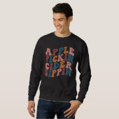 Sweatshirt Équipe de ramassage de pommes buvant du cidre pend (Devant entier)
