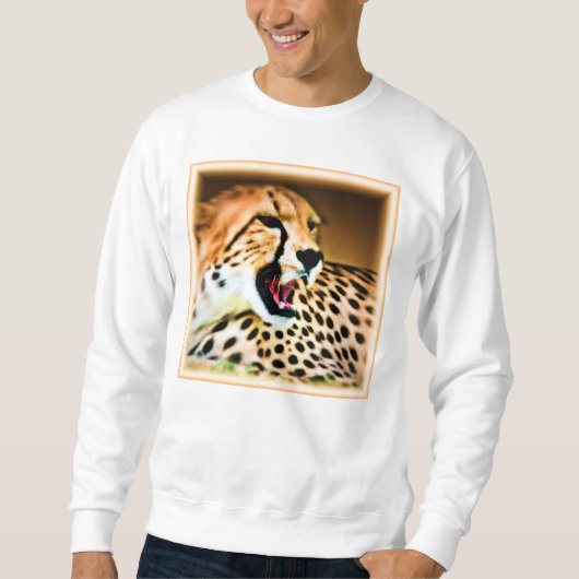 Sweatshirt "Fierce and Fiery Cheetah Design". Commandez dès m (Devant)