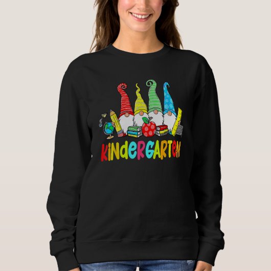 Sweatshirt Gnomes Kindergarten Crew First Day Teacher Back To (Devant)