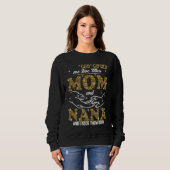 Sweatshirt God ed Me Two Titles Mom And Nana Bling (Devant entier)