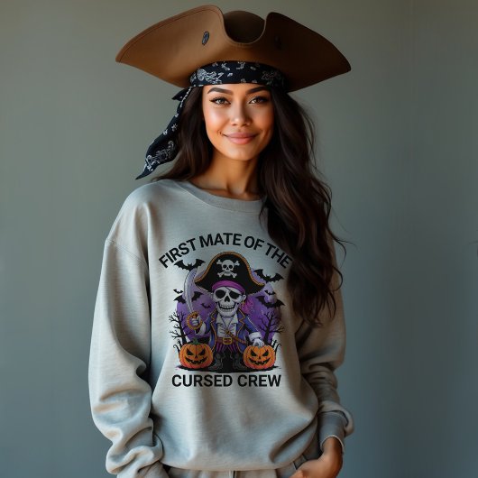 Sweatshirt Halloween Pirate First Mate of the Cursed Crew