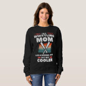Sweatshirt I'm A Whittling Mom Like A Normal Mom But Way Cool (Devant entier)