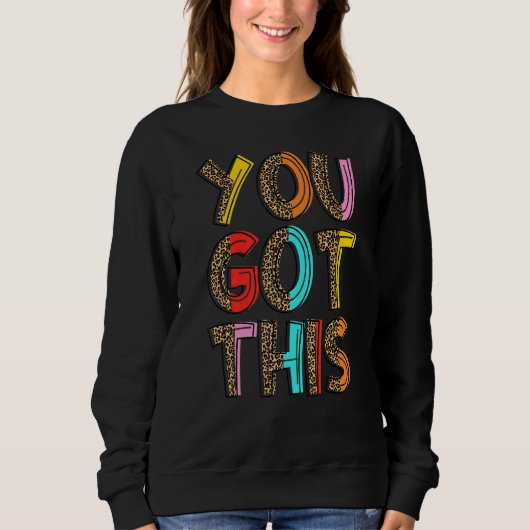 Sweatshirt Jour de test motivationnel Leopard pour enseignant (Devant)
