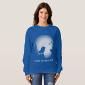 Sweatshirt Learn to Fight Alone – Lion Under Moonlight (Devant entier)