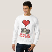 Sweatshirt Level Up Your Love, Retro Pixel Gaming Design (Devant entier)