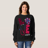 Sweatshirt Love Heart Stethoscope Nurse Life 4 juillet 2022 (Devant entier)