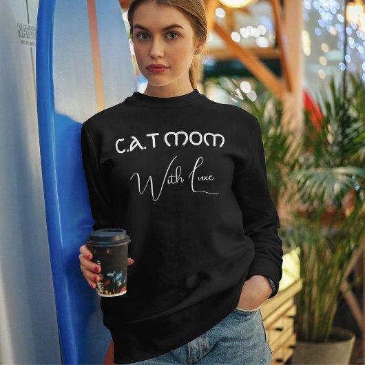 Sweatshirt Maman de chat noir écriture blanche personnalisée