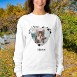 Sweatshirt Mon Coeur Appartient À L'Amoureux des chats Photo<br><div class="desc">Emportez votre meilleur ami avec vous partout où vous allez avec cette chemise amoureux des chats photo pour animaux de compagnie personnalisée ! Un must pour chaque amoureux des chats, chat maman et chat papa ! Une tournure amusante sur I Love My Cat, cette chemise cite "My Heart Belongs To"...</div>