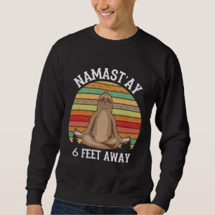 Sweatshirt Namaste 6 pieds loin Vintage Graphisme Rétro Sloth