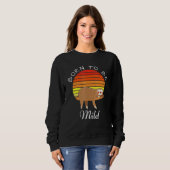 Sweatshirt Né Pour Être Mild Retro Sunset Sloth Pun (Devant entier)