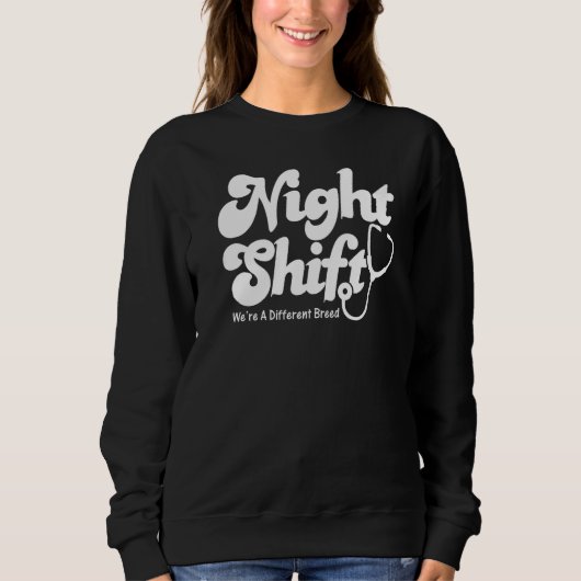 Sweatshirt Nuit Shift Différentes races Stethoscope Infirmièr (Devant)