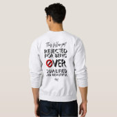 Sweatshirt: Over Qualified (grijs) Trui (Achterkant volledig)