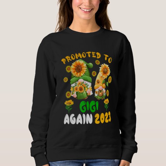 Sweatshirt Promoted To Gigi Again 2023 Two Floral Gnomes Preg (Devant)