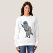 Sweatshirt Racoon au hockey sur glace avec bâton de hockey su (Devant entier)