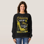 Sweatshirt Stepping Into My May Birthday (Devant entier)