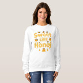 Sweatshirt "Sweet Like Honey" Cute Bee and Honey Pot (Devant entier)