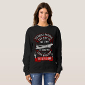 Sweatshirt The Sky Is Home Flying Airplane Pilot is an Aviati (Devant entier)
