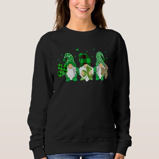 Sweatshirt Three Gnomes Holding Shamrock Leopard Plaid St Pat (Devant)