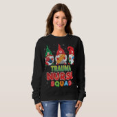 Sweatshirt Trauma Infirmière Squad Gnomes de Noël Gomme Doule (Devant entier)