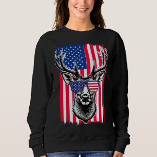Sweatshirt Un cerf patriotique portant des lunettes de soleil