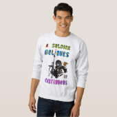 Sweatshirt Un soldat croit en continu (Devant entier)