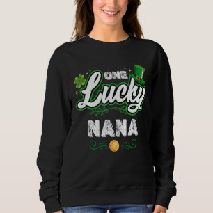 Sweatshirt Une Nana chanceuse Saint-Patrick irlandais à l'uni