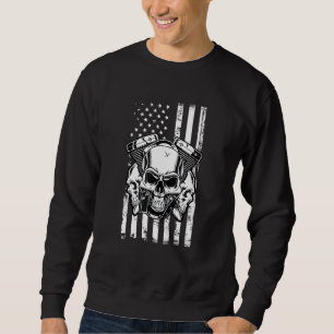Sweatshirt Voiture mécanique diesel Fixant un crâne de drapea