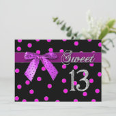 SWEET 13 ANNIVERSAIRE INVITATION - FUCHSIA POLKA (Debout devant)