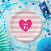 Sweet 16 Heart op roze en gestripte papierplaat Papieren Bordje (Feest)