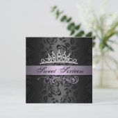 Sweet 16 Purple/Noir Tiara Invitation Anniversaire (Debout devant)