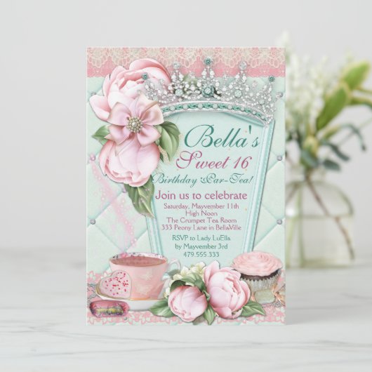 Sweet 16 Tea Party Invitation (Debout devant)