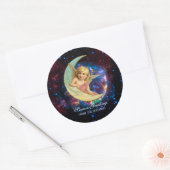  Sweet Angel op de Maan Kerstmis Ronde Sticker (Envelop)
