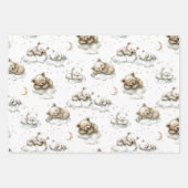 Sweet baby bears fast asleep on fluffy clouds inpakpapier vel (Voorkant)