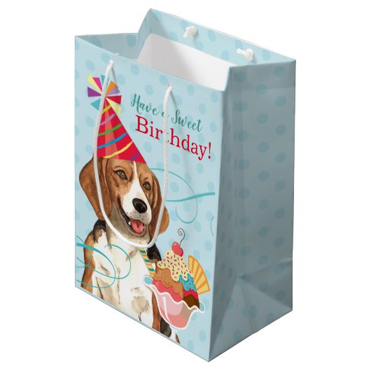 Sweet Birthday Beagle Medium Cadeauzakje (Voorkant Gekanteld)