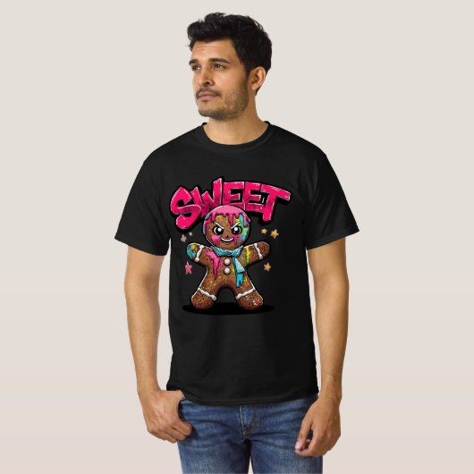 Sweet Chaos – Graffiti Gingerbread Christmas Shirt (Voorkant volledig)