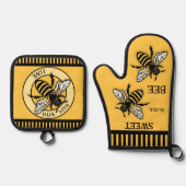 Sweet Honey Bee Ocher Zwart Ovenwant & Pannenlap Set (Voorkant)